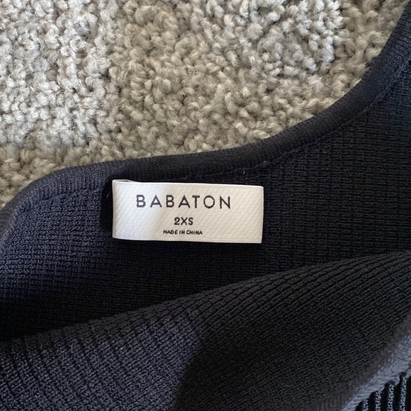 ARITZIA | Babaton Sculpt Knit One-Shoulder Cropped Tank - Picture 3 of 3